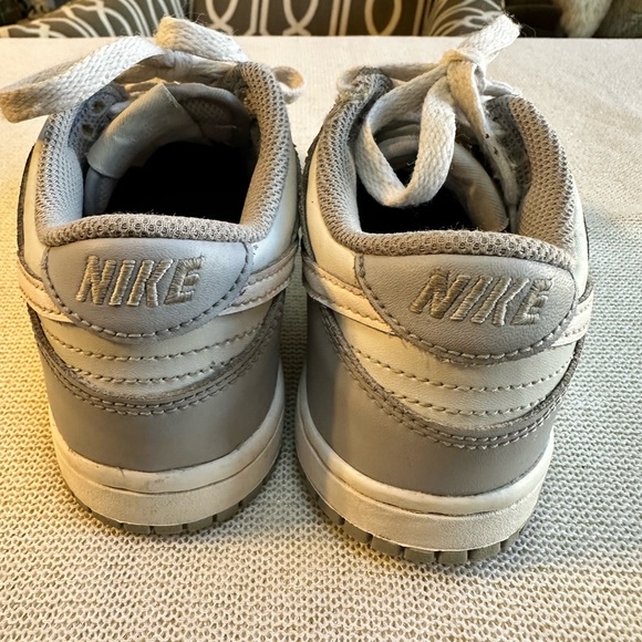 Nike Dunk Low Pure Platinum Two Tone Grey | Kid Size 1Y| Pre-loved - Picture 4 of 16